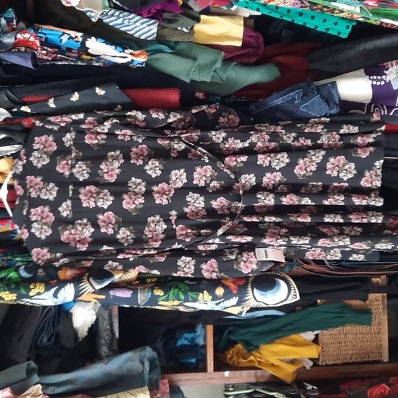 Cherry blossom dress - Picture 6 of 8